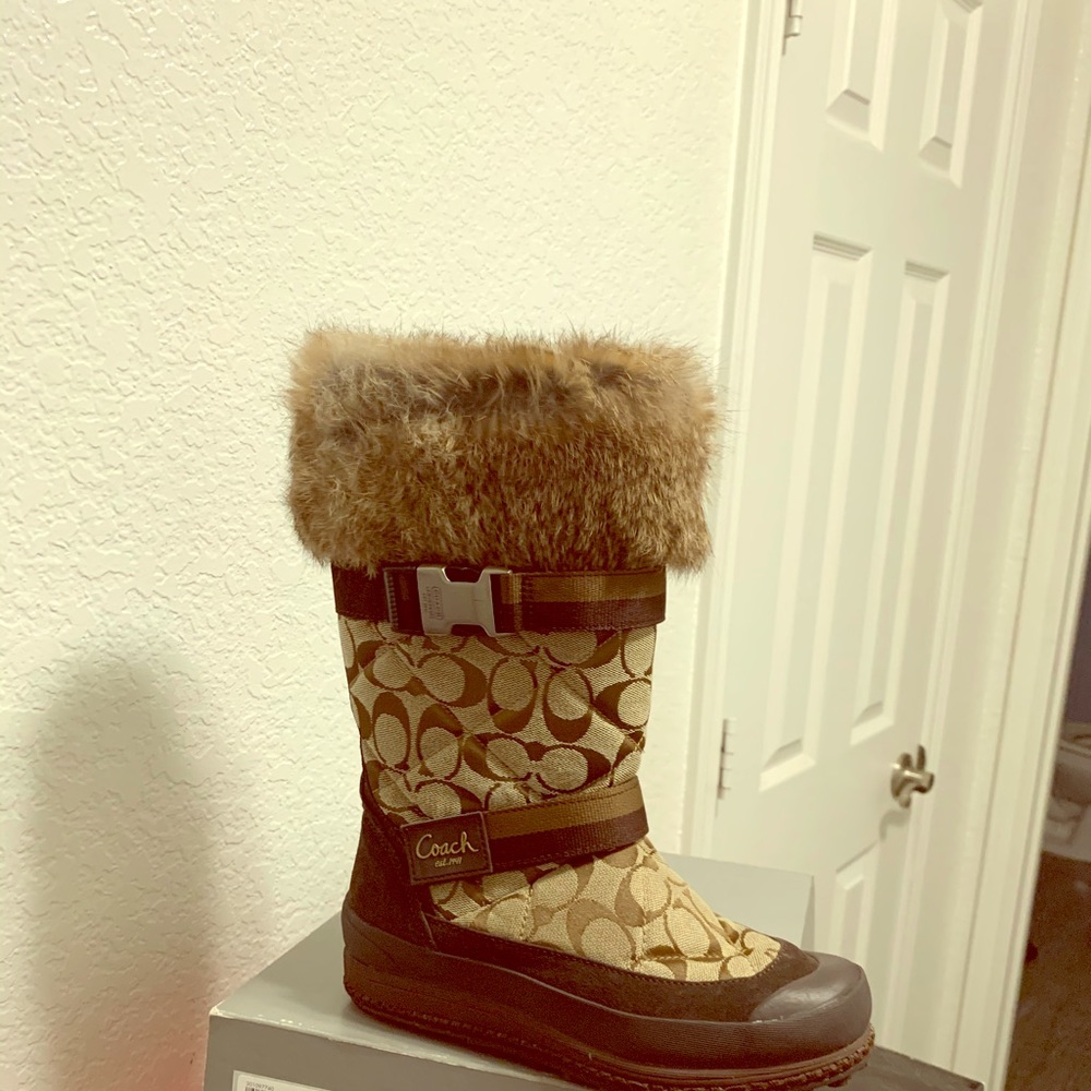 Coach boots